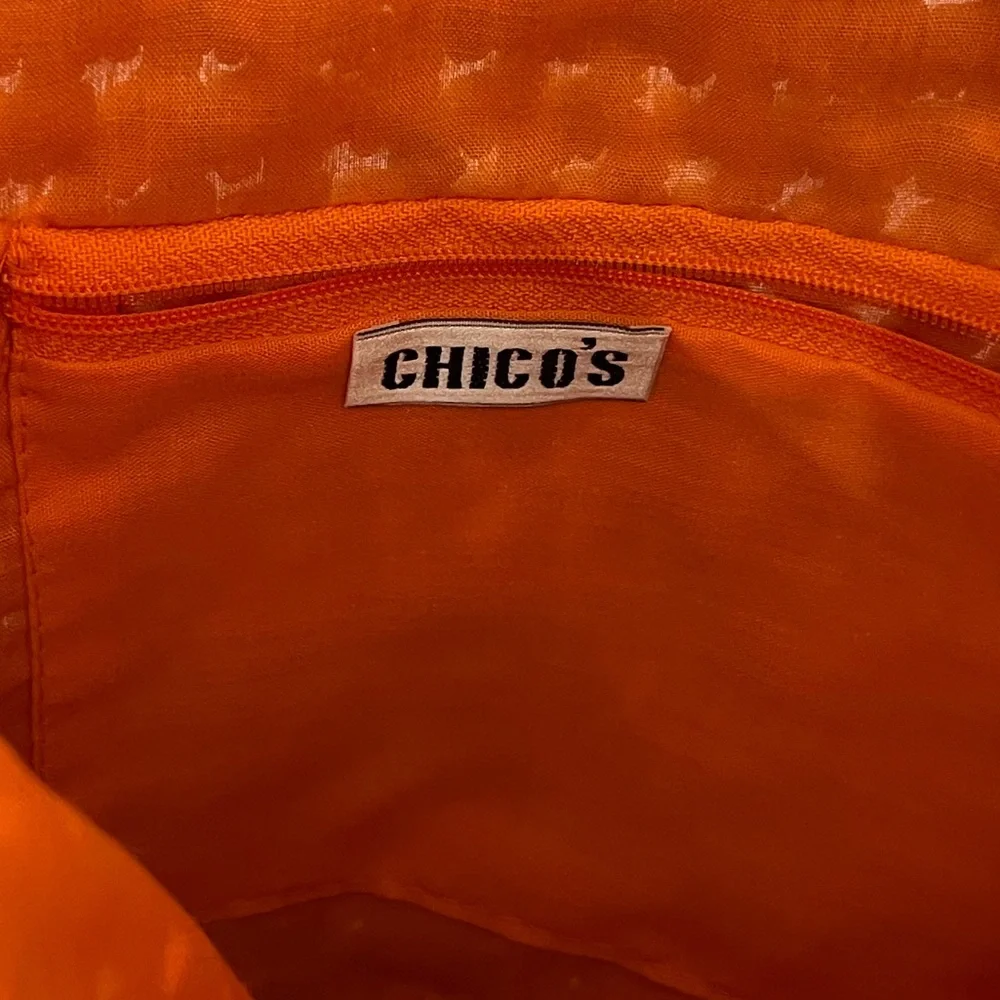 Chicos bright vibrant